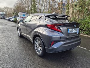 Toyota C-HR / 2023 / 1.8 Petrol Hybrid / Auto /NCT - Image 4