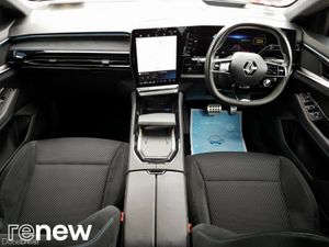 Renault Austral Techno Esprit Alpine E-Tech Full H - Image 3