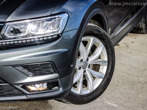 2020 VOLKSWAGEN TIGUAN HIGHLINE PAN ROOF - Image 4