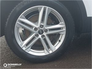 Audi Q5 Diesel Estate S Line - Image 3