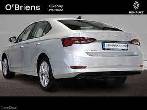 Skoda Octavia AMBITION 2.0 TDI 115 BHP 4DR *1 OWNE - Image 3