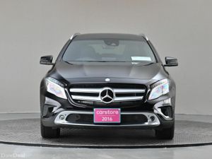 Mercedes-Benz GLA GLA 180 **HALF LEATHER**REVERSE - Image 2