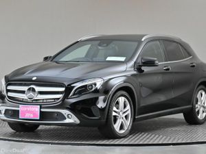 Mercedes-Benz GLA GLA 180 **HALF LEATHER**REVERSE - Image 4