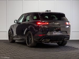 2025 Range Rover Sport P460e Dynamic SE - Image 4