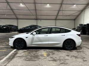Tesla Model 3 Long Range All Wheel Drive - Image 3