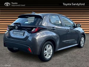 Toyota Yaris HYBRID LUNA // REAR CAMERA // TOYOTA - Image 2