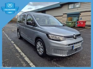 Volkswagen Caddy 2026 / 1.5 PLUG-IN HYBRID / 7 SEA - Image 4