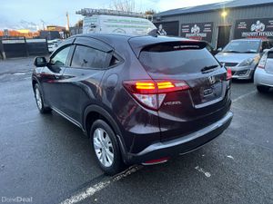 2015 HONDA VEZEL HYBRID 1.5L  AUTOMATIC FRESH NCT - Image 3