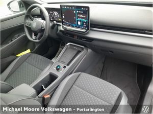 Volkswagen T-Roc NEW R-LINE 1.5eTSI mHEV 150HP AUT - Image 4