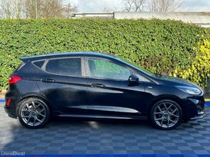 Ford Fiesta ST-LINE 1.0T // VERY LOW MILEAGE // 17 - Image 2