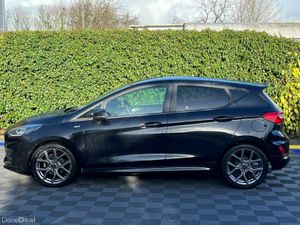Ford Fiesta ST-LINE 1.0T // VERY LOW MILEAGE // 17 - Image 3