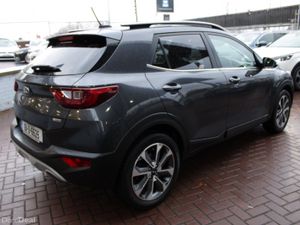 K4 5DR HATCHBACK  // FULL BLACK LEATHER // STUNNIN - Image 4