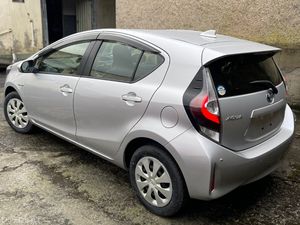 2020 TOYOTA AQUA HYBRID AUTO - Image 3