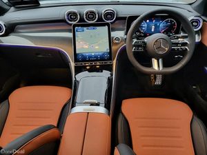 Mercedes-Benz GLC GLC220d 4MATIC AMG LINE PLUS AUT - Image 4