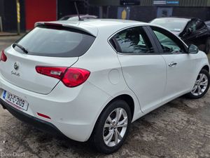 🔥 2014 Alfa Romeo Giulietta Distinctive 1.6 JTDM - Image 4