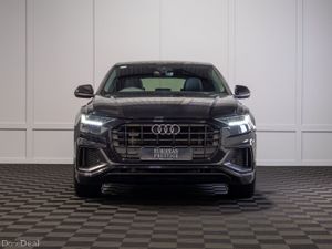 232 Audi Q8 55 TFSIe S-Line Black Edition - Image 2