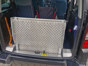 Wheelchair accessible Citroen Berlingo 2018 - Image 2