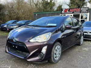 14 TOYOTA AQUA PUSH START - Image 2