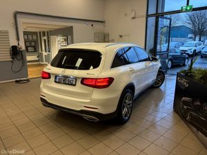 Mercedes-Benz GLC 220 4matic AMG Line 5DR AUTO. NC - Image 3