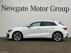 Audi A3 SPORTBACK TFSI E S LINE - Image 2