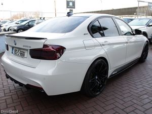 BMW 3-Series 2018 - Image 4