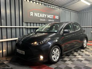 2023 Toyota Yaris 1.5 Hybrid 5Dr Luna Auto - Image 4