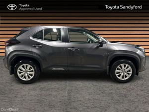 Toyota Yaris Cross LUNA HYBRID AUTOMATIC // REAR C - Image 3