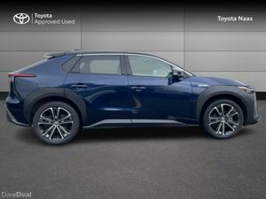 Toyota bZ4X PREMIERE 11K - Image 3