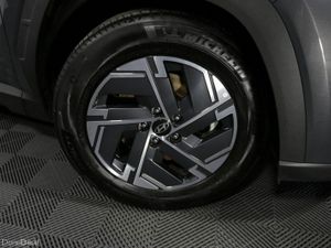 Hyundai Tucson COMFORT PLUS 1.6L DIESEL SUV - Image 4