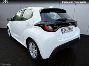 Toyota Yaris 1.5 LUNA 4DR - Image 3
