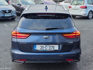 Kia Ceed PHEV 1.6 Petrol Automatic (2021) - Image 4