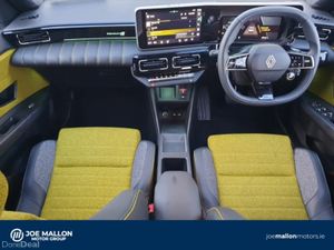 Renault 5 E-Tech EV52kw 150hp Iconic - Image 4