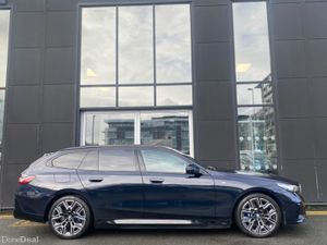 BMW 5-Series Touring 530e M-Sport Auto (PHEV) - Image 4