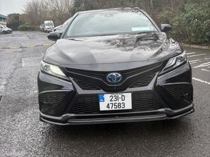 Toyota Camry / 2023 / 2.5 Petrol Hybrid / Auto - Image 3