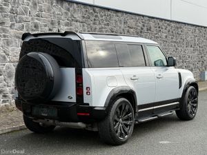 2023 Land Rover Defender S 110 3.0D Black  2 ST Co - Image 2