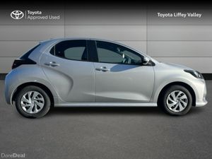 Toyota Yaris YARIS 1.5 HYBRID - Image 3