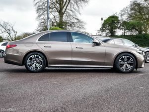 Mercedes-Benz E-Class E220d Exclusive Plus Stunnin - Image 4