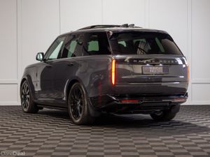 2024 Range Rover P460e Dynamic SE - Image 4