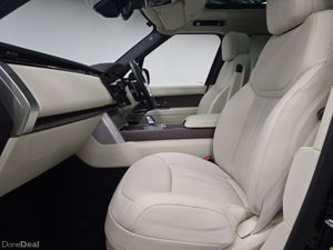 Land Rover Range Rover Diesel Estate SE - Image 4