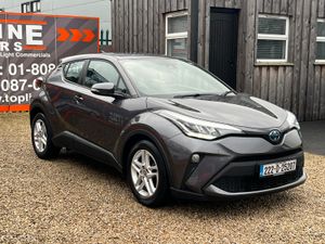 Toyota C-HR 2022//HYBRID//LOW KMS//LIKE NEW/// - Image 4