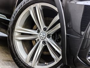 2020 VOLKSWAGEN TIGUAN R-LINE PAN ROOF - Image 3