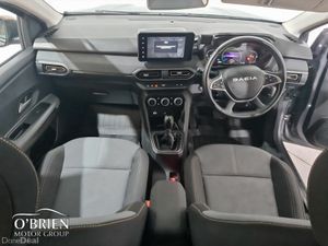 Dacia Jogger HEV 145 Extreme Auto - Image 2