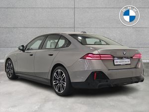 BMW 5-Series 530e M Sport Saloon - Image 3