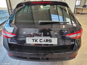 211 SKODA SUPERB PLUG IN HYBRID ESTATE - Image 4