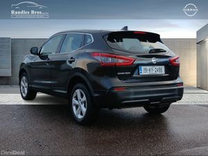 Nissan Qashqai 1.5 DSL XE - Image 2