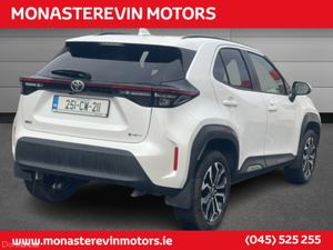Toyota Yaris Cross LUNA SPORT MON 4DR - Image 3