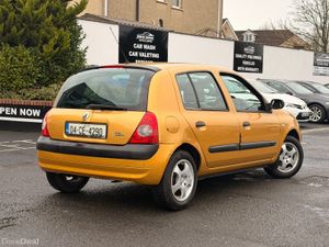 Renault Clio 20041.2 low mileage - Image 4