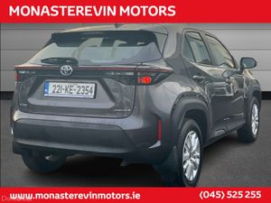 Toyota Yaris Cross CR LUNA 4DR AUTO - Image 3