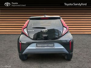 Toyota Aygo X DESIGN // NEW MODEL // REAR CAMERA / - Image 4