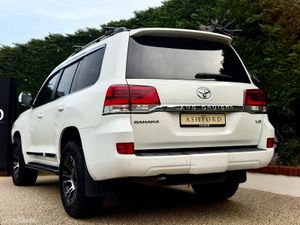 Toyota Amazon 4.5 TDV8 7 SEATER FULLY LOADED - Image 4